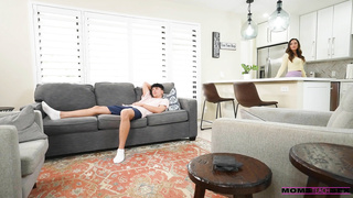 MomsTeachSex Chloe Amour Hng Stepmoms Taco For Dinner WRB