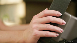 AssholeFever Nina Heels Training For An Expanded Hole VSEX