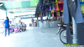 TukTukPatrol Som Shes some kind of Sexy Narcos