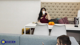 MatureNL Sissy Eating My Hairy Stepmom PP