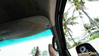 BangBus Kloe Love WRB