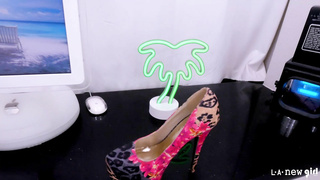 LANewGirl Episode Ali Jones WRB