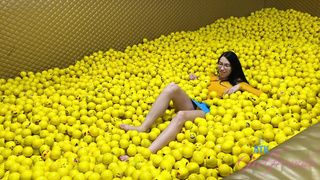 ATKGirlfriends Alex Coal BTS