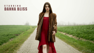 MetArtX Danna Bliss Catwalk In The Green WRB