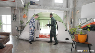 BrazzersExxtra Roxie Sinner Relieving TentSion