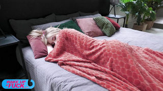 WakeUpNFuck E Baby Kxtten