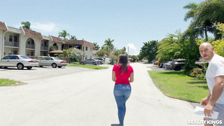 MilfHunter Carmela Clutch I Lost My Dog