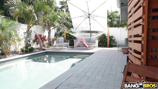 AssParade Thick Ass Daphne