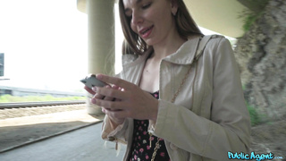 PublicAgent Arina Shy