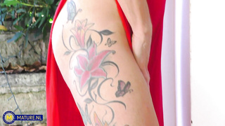 MatureNL Eva Strong Masturbating MILF